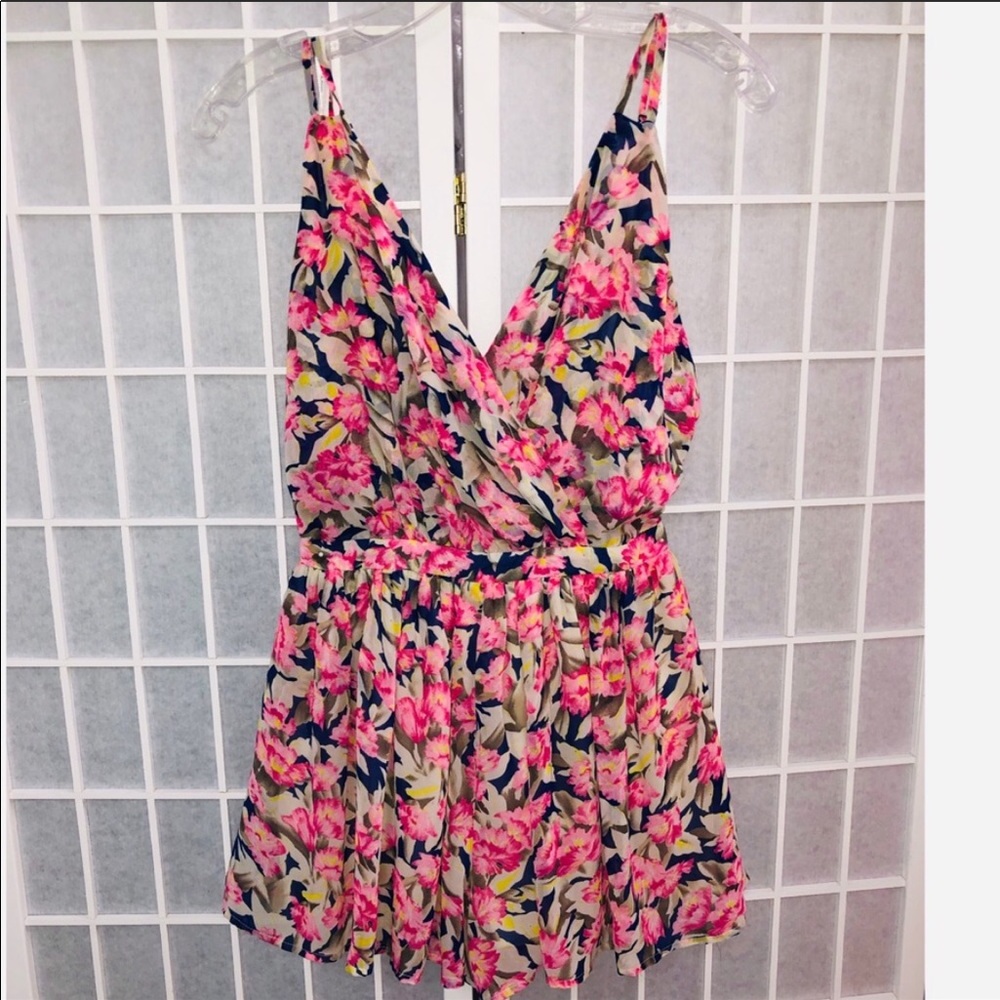 Romper - Picture 2 of 3